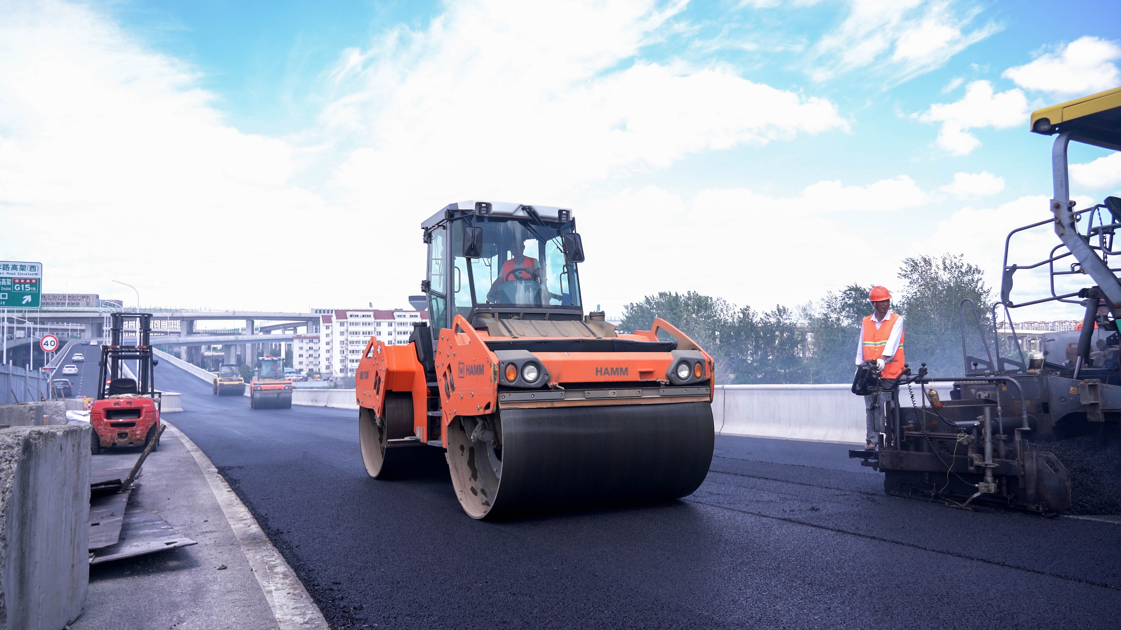 序列 02.00_31_28_13.Still028.jpg 序列 02.00_31_28_13.Still028.jpg