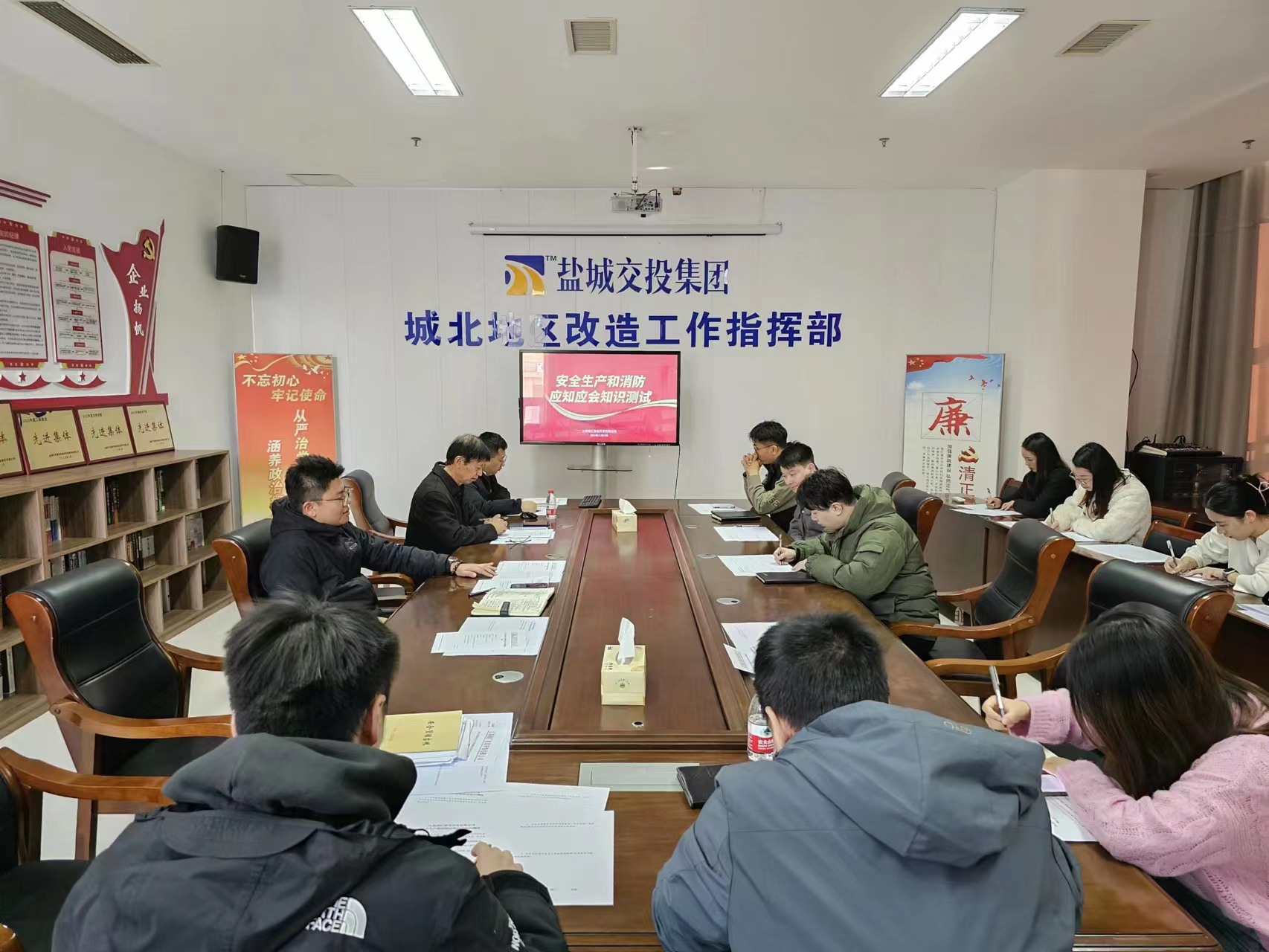 80fa863af949dea138360c7320000e3.jpg 80fa863af949dea138360c7320000e3.jpg