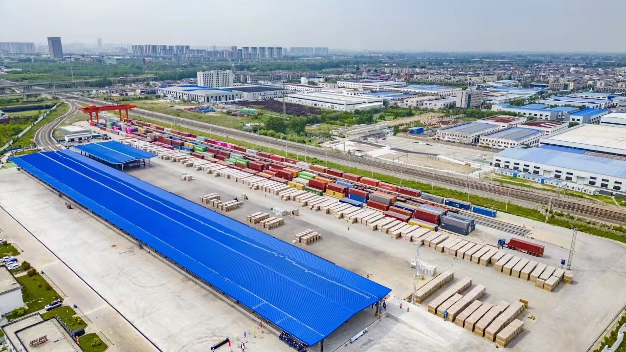 铁路北货场.jpg 铁路北货场.jpg